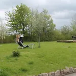 Charmante Mit Garten In Wiek *