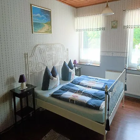 Charmante Mit Garten In Wiek * Wiek auf Rügen