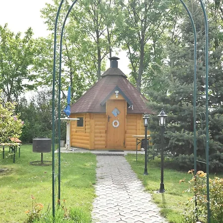 Charmante Mit Garten In Wiek Lägenhet