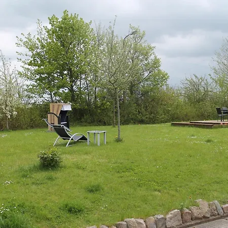 Lägenhet Charmante Mit Garten In Wiek