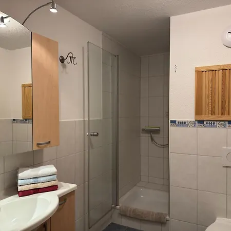 Charmante Mit Garten In Wiek Lägenhet Wiek auf Rügen