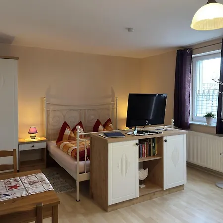 Lägenhet Charmante Mit Garten In Wiek *