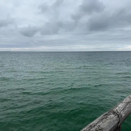 Charmante Mit Garten In Wiek Lägenhet