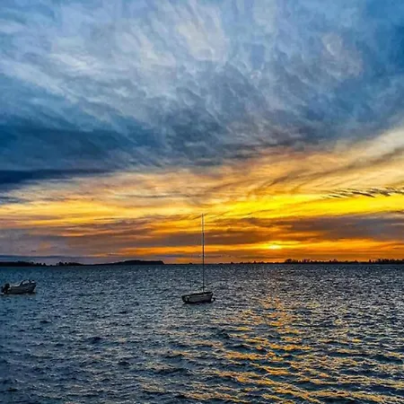 Charmante Mit Garten In Wiek Lägenhet