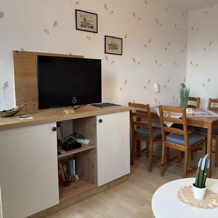 Lägenhet Charmante Mit Garten In Wiek Wiek auf Rügen