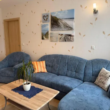 Apartment Charmante Mit Garten In Wiek Wiek auf Ruegen