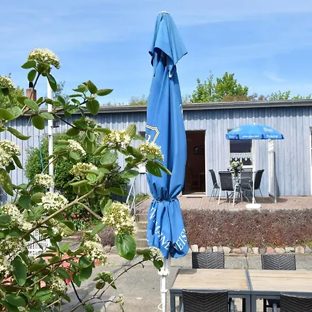 Charmante Mit Garten In Wiek *